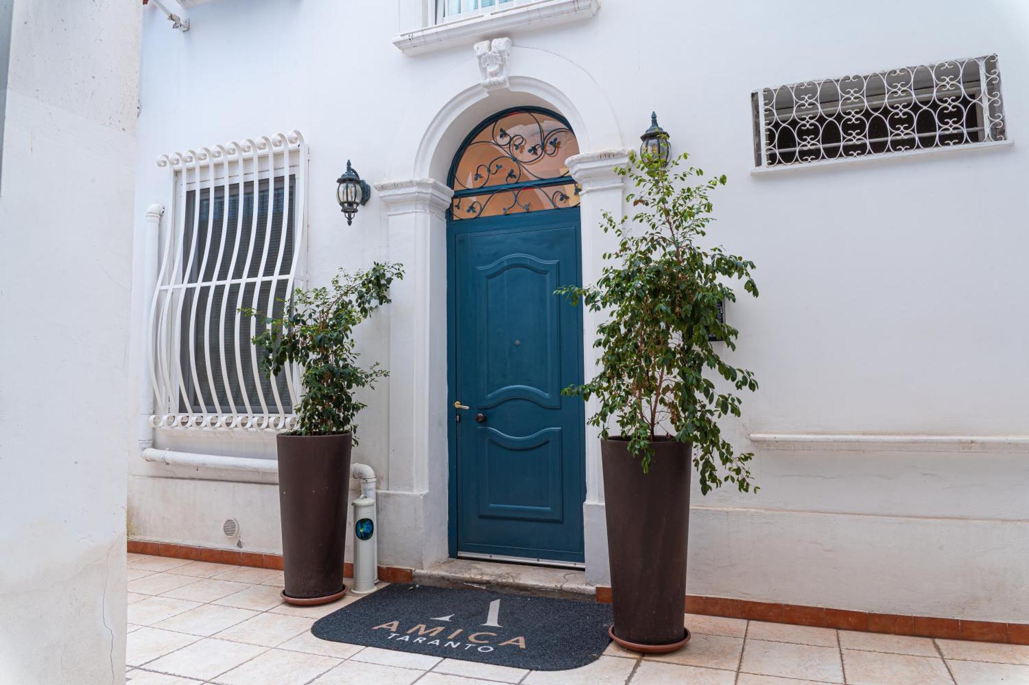 Taranto Mn Place Exterior foto