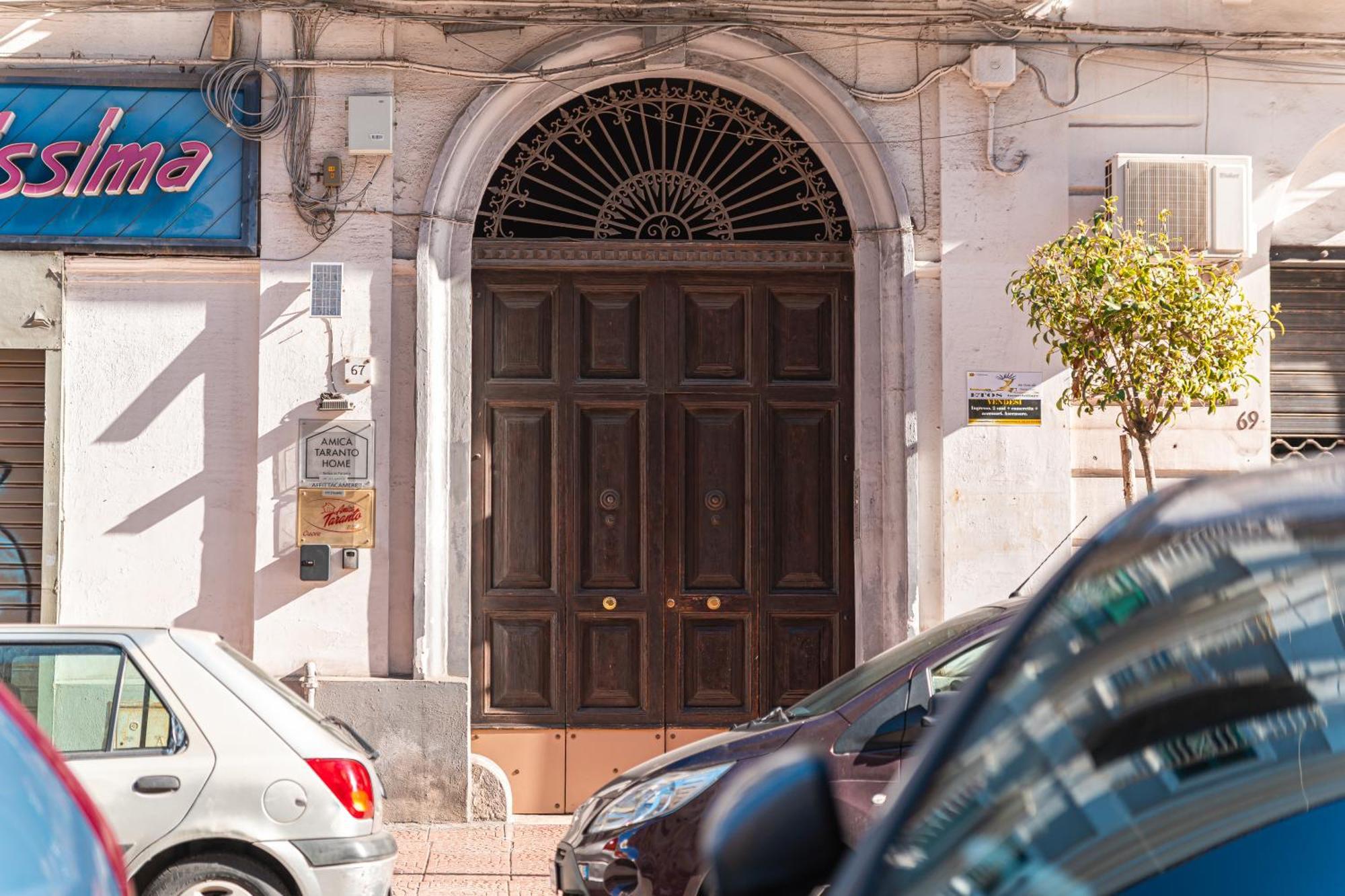 Taranto Mn Place Exterior foto