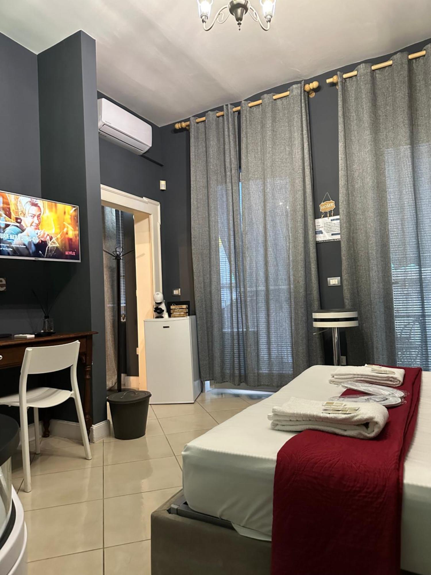 Taranto Mn Place Exterior foto